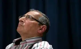 انتقاد شدید روزنامه جوان از مواضع صادق زیباکلام درباره آمریکا