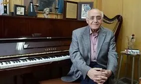 خاطره‌بازی با آثار یک خواننده قدیمی/ شبی جذاب و شاد که رهبر ارکستر خانه هنرمندان وعده داد