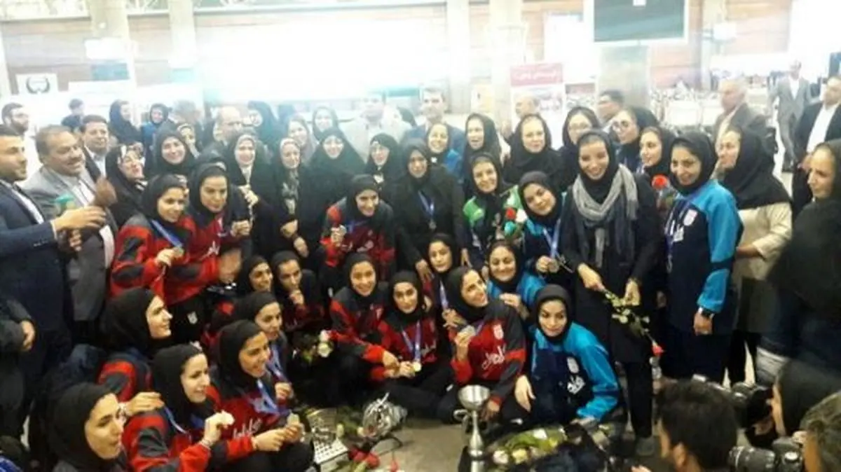 بازگشت تیم ملی فوتسال بانوان به ایران