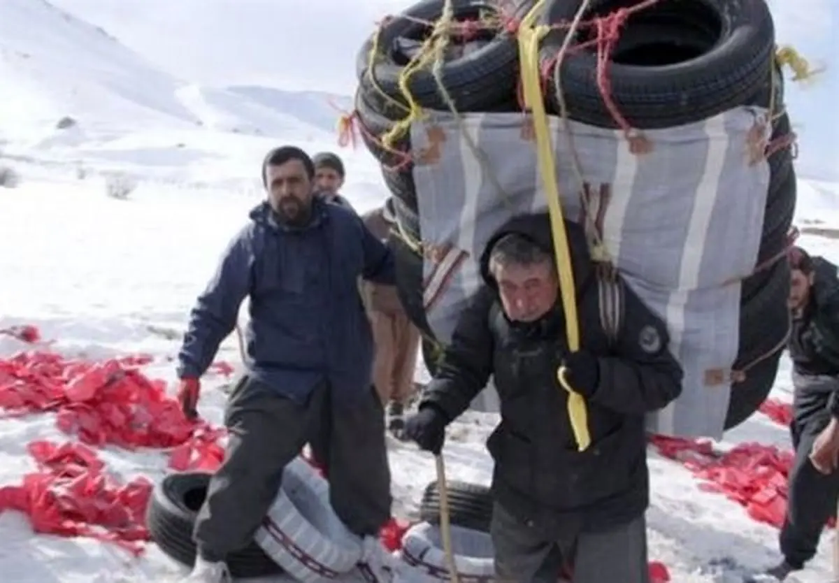 کمیسیون صنایع مجلس "طرح ساماندهی کولبران" را تصویب نکرد