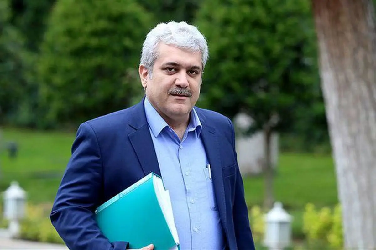 پرهیز از سیاسی کاری در زمینه ماندگاری نیروی انسانی در کشور