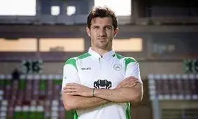 حدادی فر: اینگونه رفتار حق قلعه نویی نیست