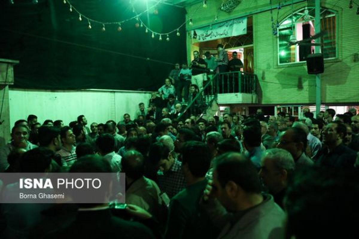مراسم غسل حجتالاسلام و المسلمین طباطبایی برگزار شد
