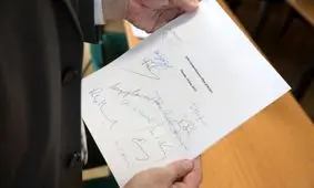 عضو کمیسیون حقوقی و قضایی مجلس: برجام هنوز یک سند ملی برای کشور ما است