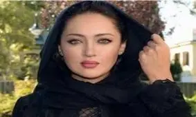 تیپ «نیکی کریمی» دیشب در فرش قرمز کن