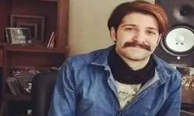 حمید هیراد حتی نامش را هم کپی کرده!