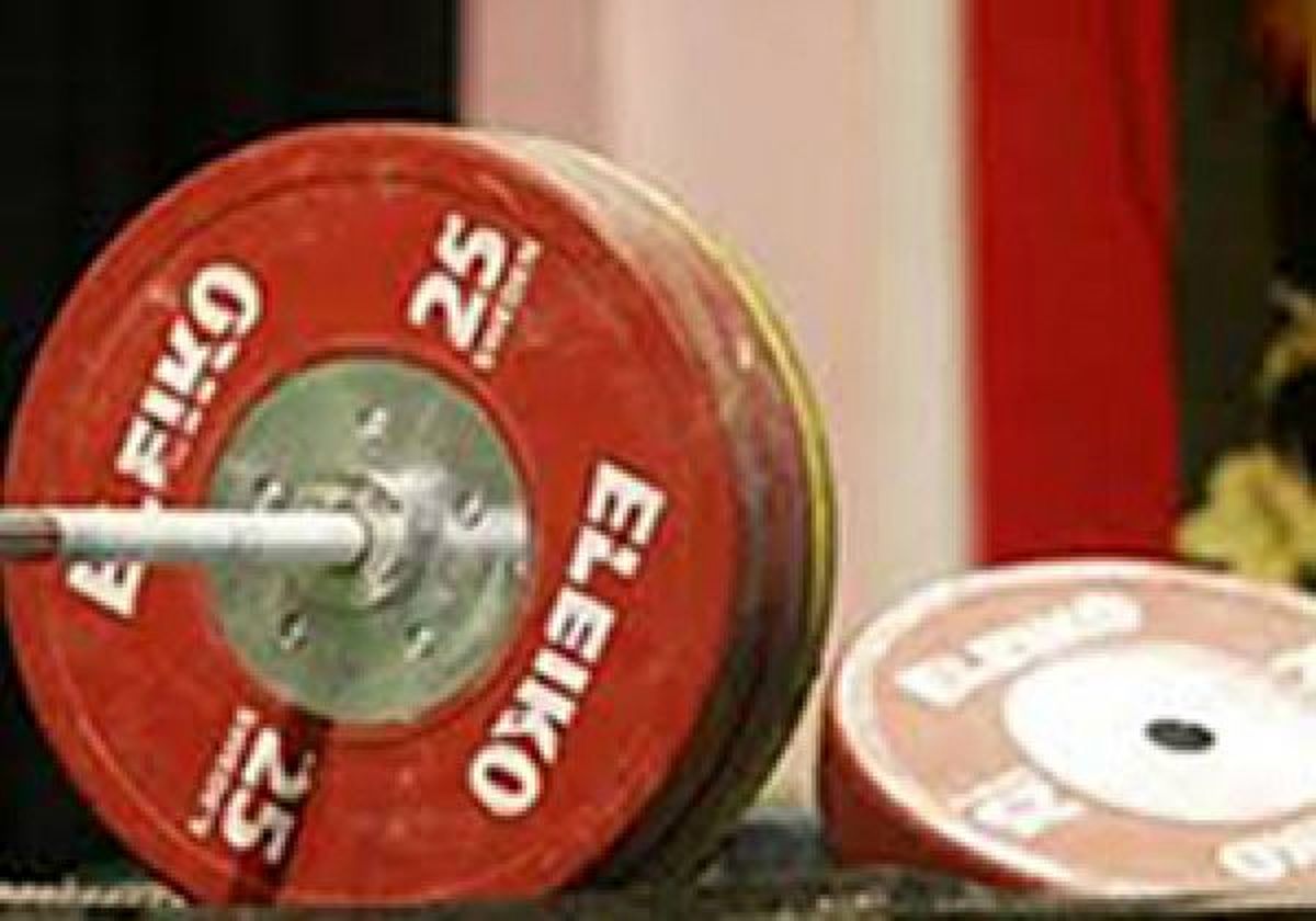 درخشش وزنه‌برداران پیشکسوت فارس در مسابقات کشوری