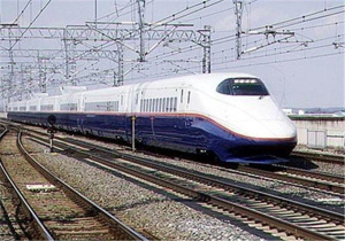 برقی شدن قطار تهران – مشهد در انتظار ضمانت‌نامه‌های بانک‌های چینی