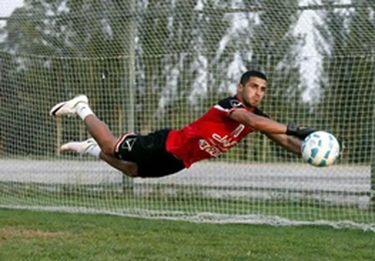 اعتراض بازیکن پرسپولیس به عادل فردوسی‌پور