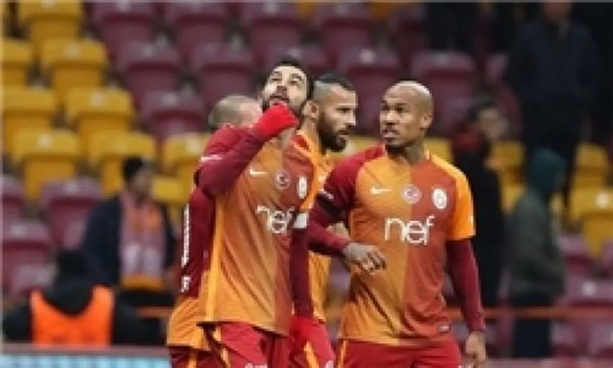 تیم منتخب فصل سوپر لیگ ترکیه تنها با یک بازیکن ترک