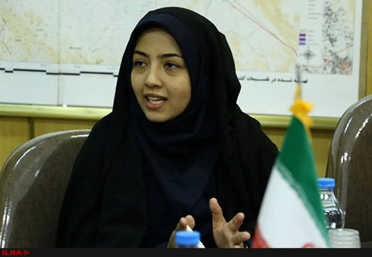 بازنشستگان در هر پست و جایگاهی استعفا دهند تا جوانان جایگزین آنها شوند