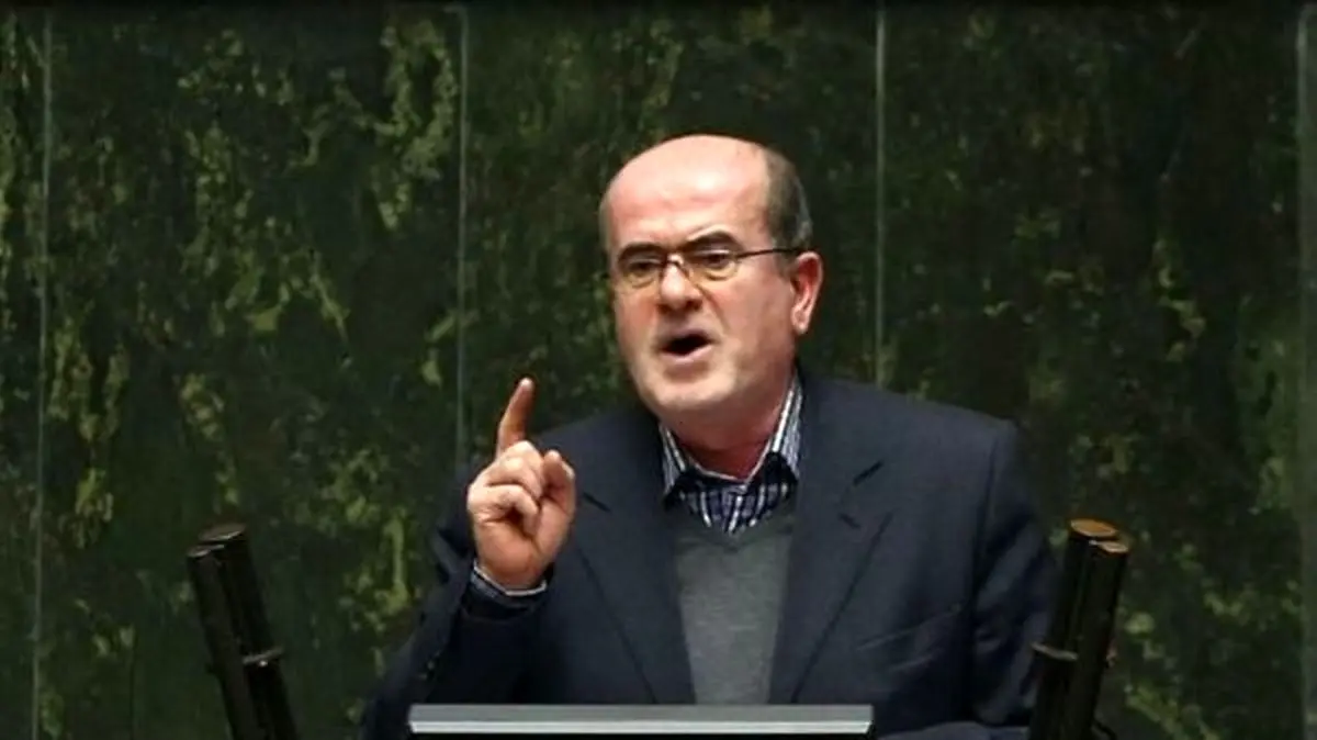 ریاست علی لاریجانی در سال سوم مجلس قطعی است/ هنوز با فراکسیون امید به جمع‌بندی نرسیده‌ایم/ کاندیداتوری حاجی دلیگانی برای ریاست مجلس شوخی است