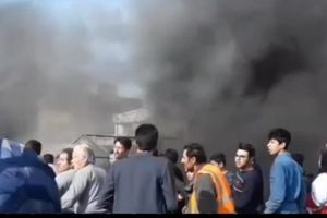 آتش‌سوزی 2 چادر زلزله‌زدگان در خوی