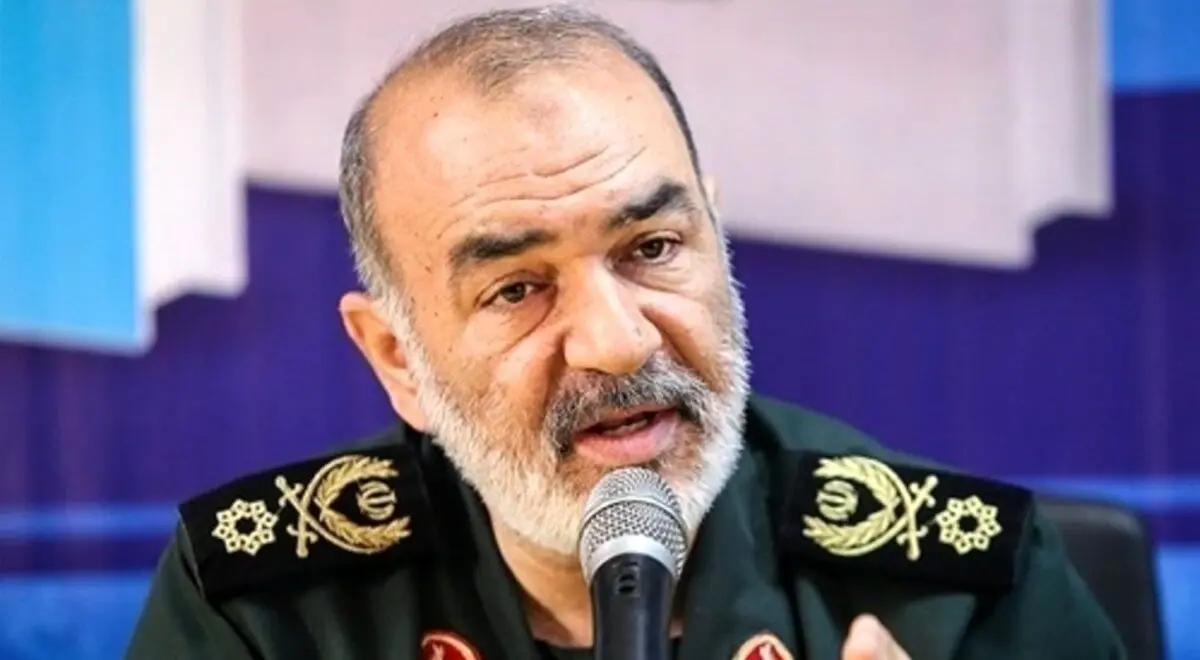 قطعاً خداوند و امام زمان (عج) بر سرود سلام فرمانده نظر داشته است