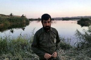 سفر به تاریخ؛ «محسن رضایی» در کنار بازیگر نقش خودش در فیلم «ایستاده در غبار»