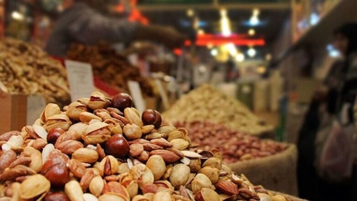 تزیین سفره شب یلدا ۱۴۰۱