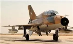 جنگنده F7 در حوالی شهرستان نائین سقوط کرد + تصاویر