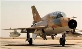 جنگنده F7 در حوالی شهرستان نائین سقوط کرد + تصاویر
