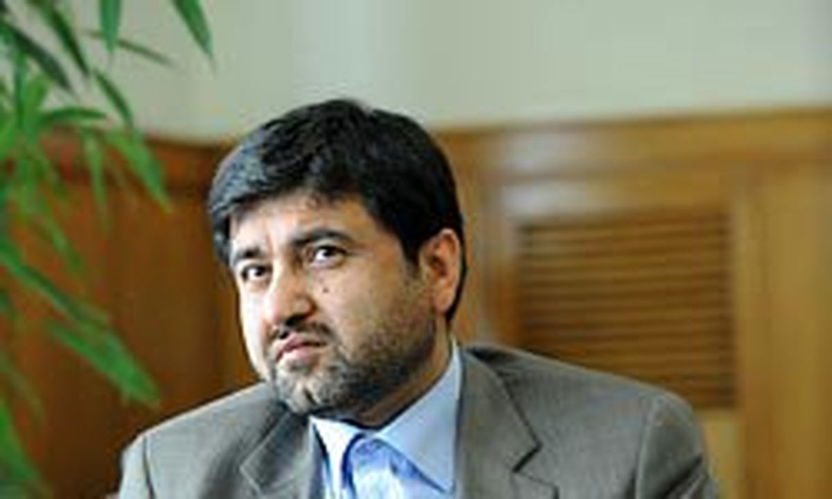 عوامل درونی و بیرونی موثر بر مطالبات معوق و غیرجاری بانکها
