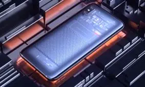 HTC و Xiaomi پیشگام استفاده از بدنه های شفاف در گوشی های هوشمند