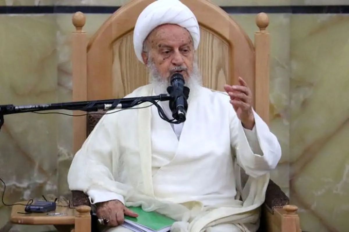 انتقاد آیت الله مکارم شیرازی از بی‌تفاوتی دولت در زمینه حجاب