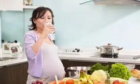 بلاهایی که پرخوری مادران بر سر جنین می آورد