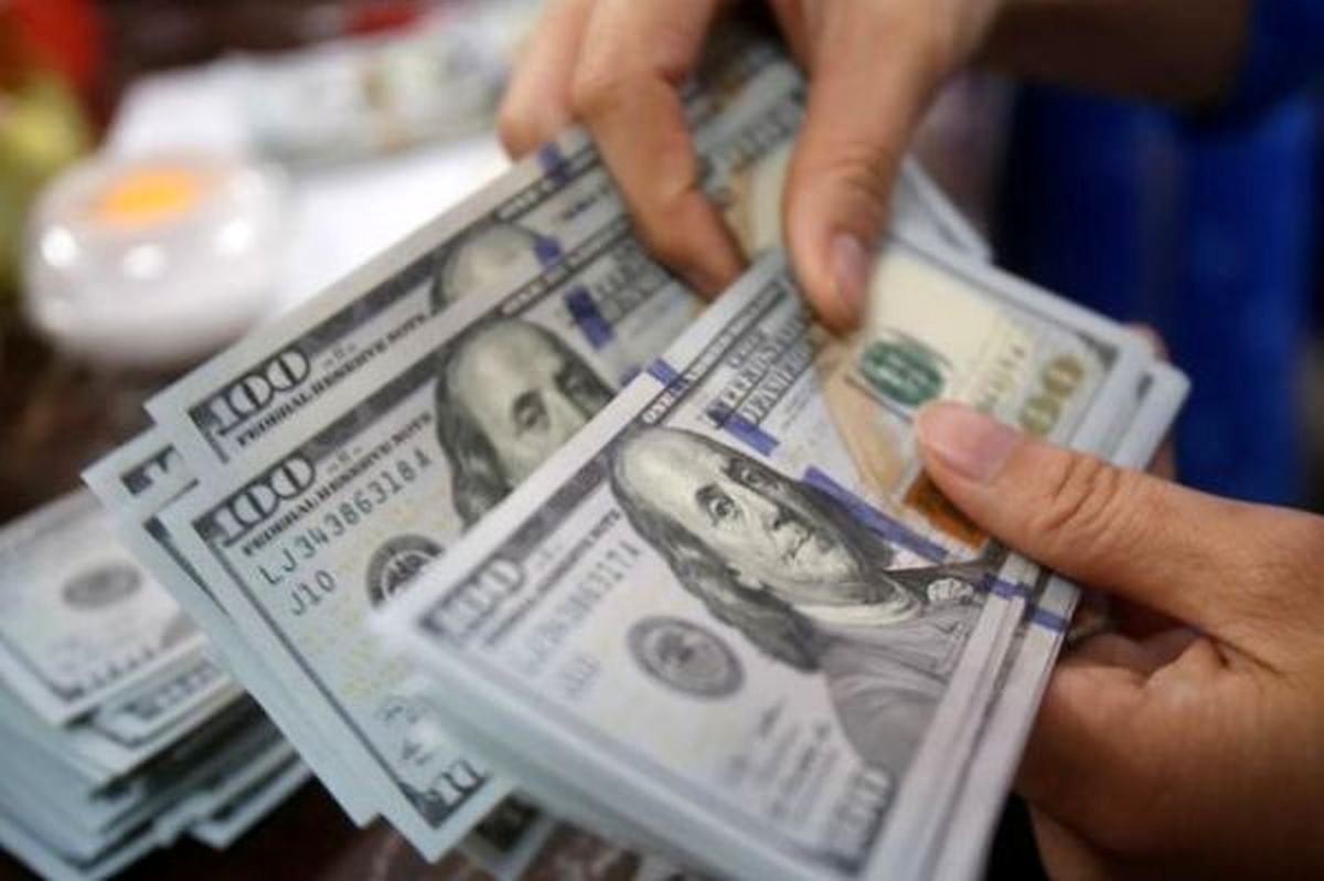 سقف ارز همراه مسافر به داخل کشور تعیین شد