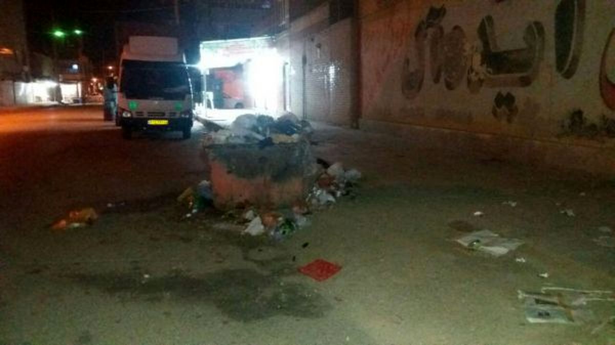 انباشته شدن زباله در خیابان‌های اهواز