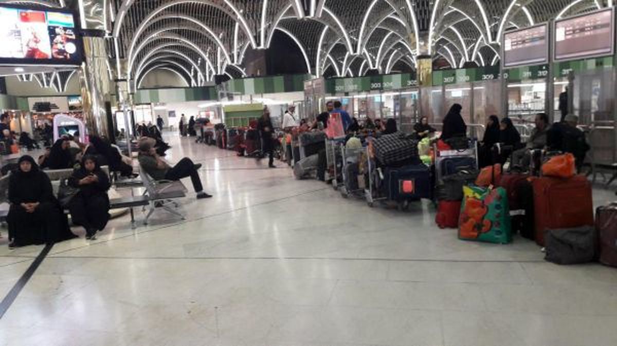 کنسل شدن پرواز و سرگردانی مسافران در فرودگاه بغداد