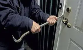 ۹۰۰ ثانیه فیلم از سرقت ساعت‌های گران‌قیمت