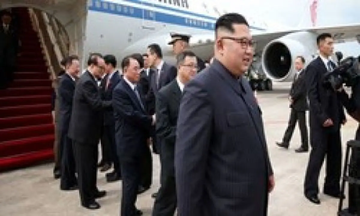 رهبر کره شمالی توالت اختصاصی و لیموزین ضد گلوله خود را به سنگاپور برده است