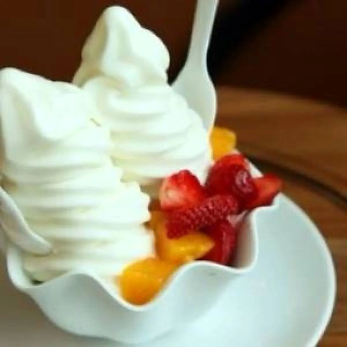 طرز تهیه بستنی وانیل با خامه + دستور تهیه خانگی