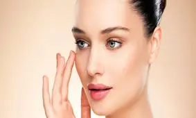 اینفوگرافیک /6 گزینــه غذایــی را بـــرای حفظ شادابــی پوســـت، به صبحانــه بیفــزاییـد