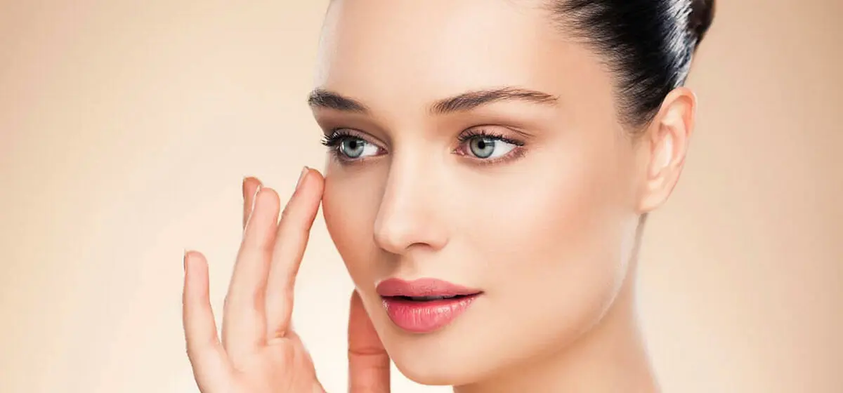 اینفوگرافیک /6 گزینــه غذایــی را بـــرای حفظ شادابــی پوســـت، به صبحانــه بیفــزاییـد