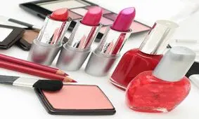 حذف دلار ۴۲۰۰ تومانی برای واردات لوازم آرایشی و بهداشتی