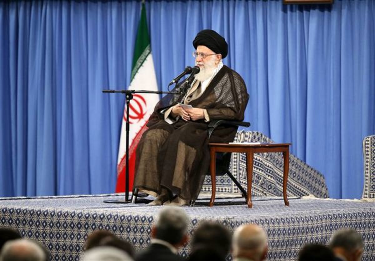 رهبر انقلاب: «اشرافیگری» بلای بزرگ کشور است/ مجلس باید مستقلاً درباره مبارزه با تروریسم یا مبارزه با پولشویی قانونگذاری کند