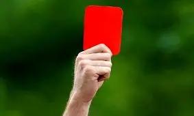 لباسی که باعث اخراج مجری زن شد