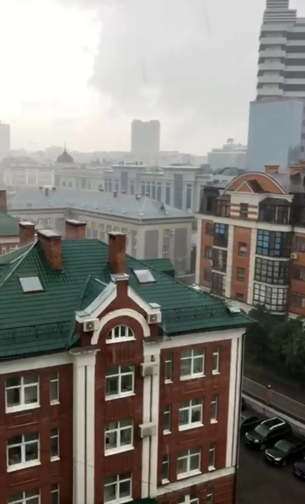 بارش باران در کازان، شهر میزبان مسابقه ایران-اسپانیا