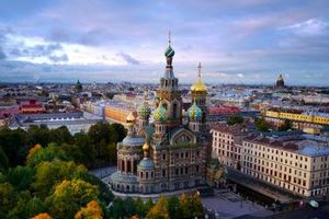 نگاهی بر معماری سن‌پترزبورگ روسیه / میزبانی با موزه آرمیتاژ تا استادیوم‌های جذاب