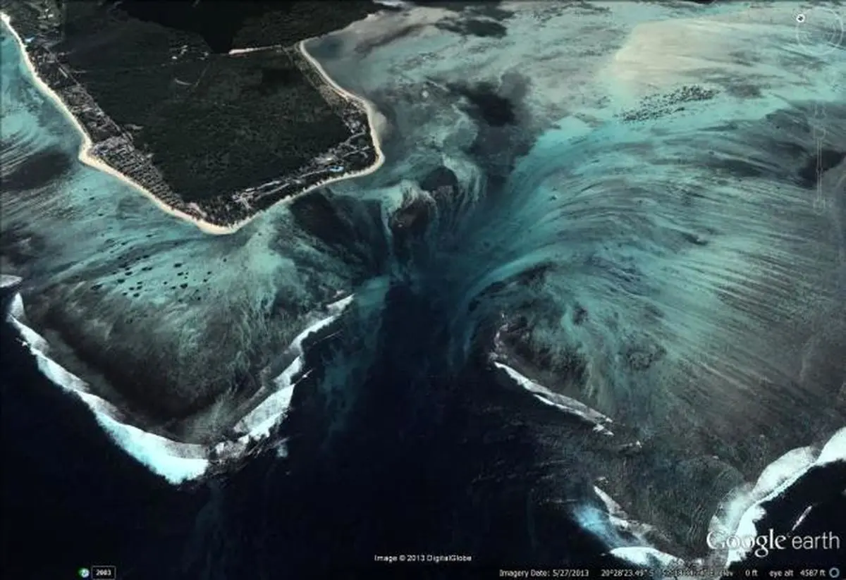 آبشاری زیر دریا