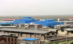 مسؤولان چناران: وام ۱۳ درصدی به‌تولیدکننده‌ها می‌دهیم/ تولیدکننده: در عمل وام دریافتی بیش از ۲۱ درصد درمی‌آید