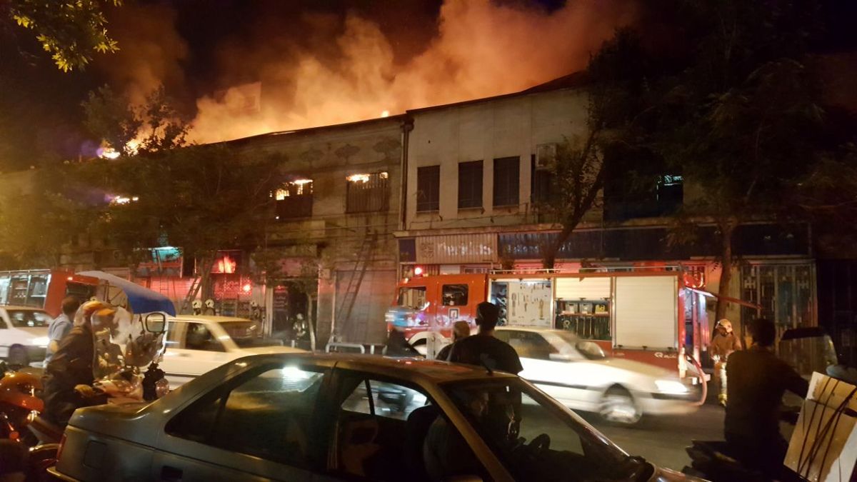 جزئیات آتش‌سوزی در پاساژ خیابان امیرکبیر