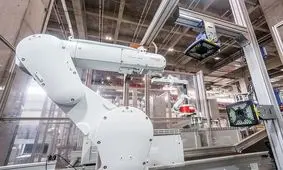 شرکت چینی که بدون حتی یک کارمند انسان کار می‌کند