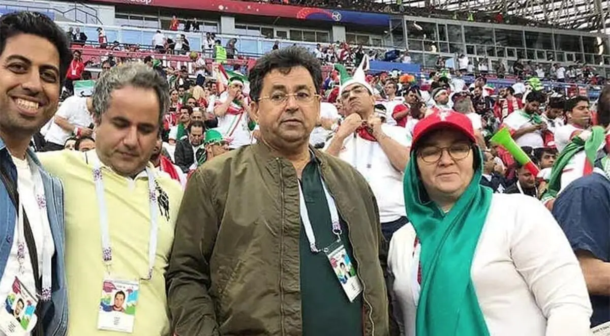 پدر و مادر سردار آزمون در استادیوم