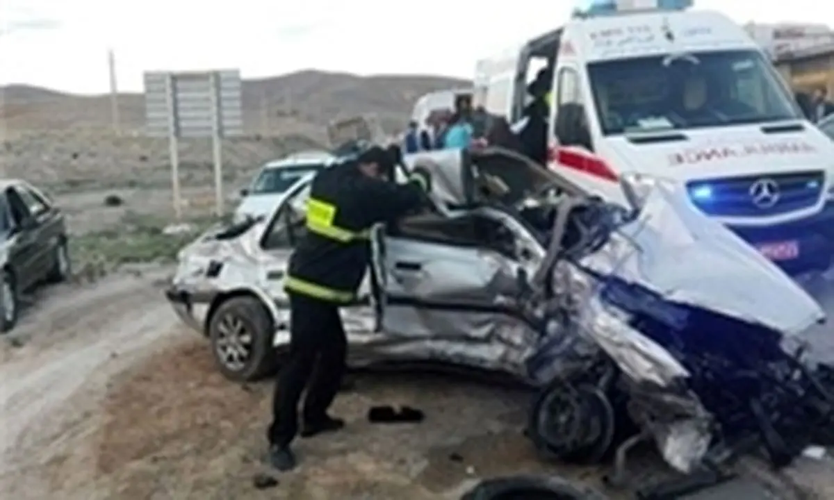 برخورد اتوبوس ولوو با پژو ۲ کشته برجای گذاشت