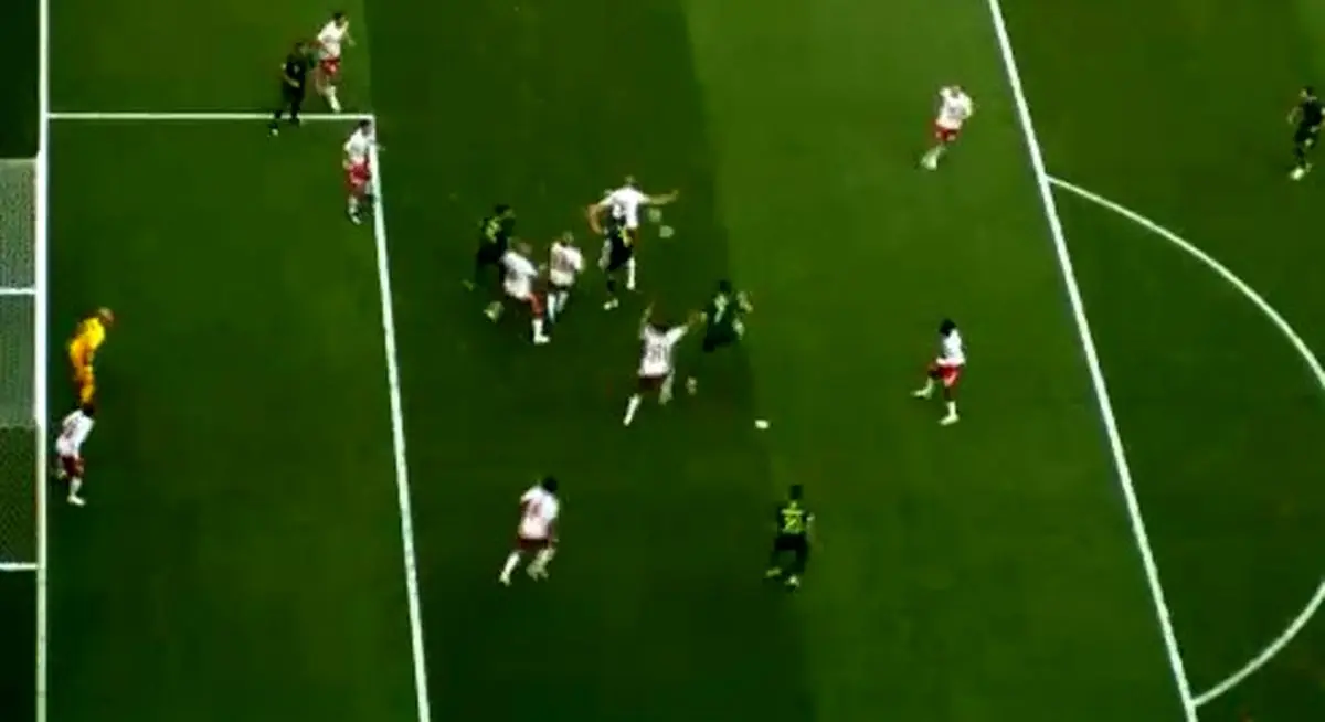 گل اول استرالیا به دانمارک /پنالتی با ویدئو چک اعلام شد