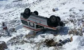 سقوط یک دستگاه آمبولانس به گردنه چری کوهرنگ