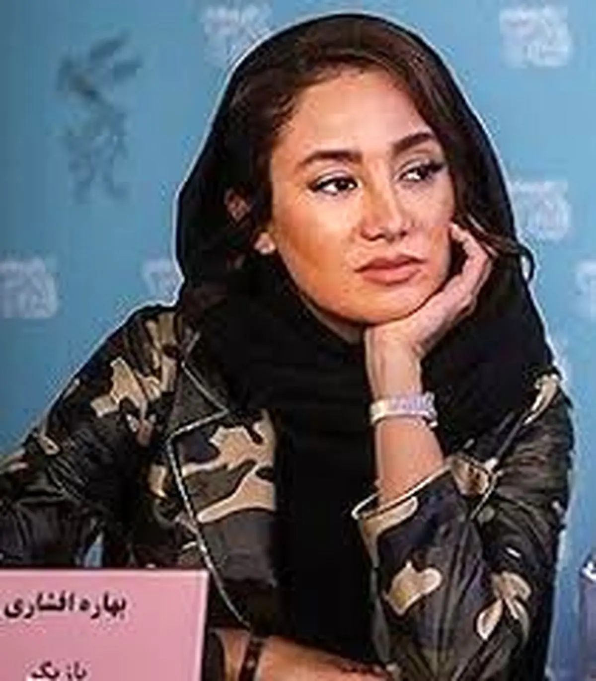 پوشـش «بهاره افشاری» در روسیه!