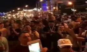 تجمع شبانه ایرانی‌ها مقابل هتل پرتغال!