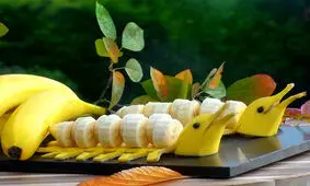 میوه آرایی/موزهای پرنده